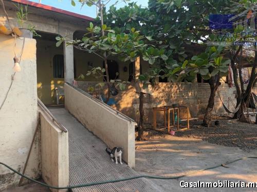 C115 Venta de Casa,  3 recamaras  a 100 mts carretera Zona Ixtapa en Barrio Nuevo