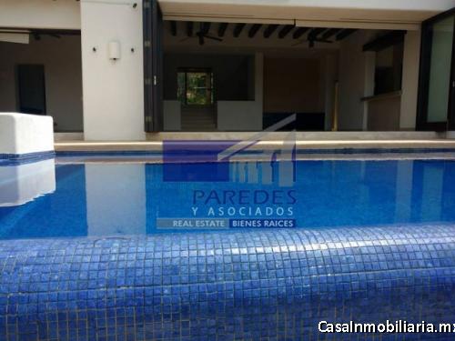 C102 INVERSIONISTAS Conjunto de 5 lotes y 1 casa en Venta 3 recamaras en Contramar Ixtapa 