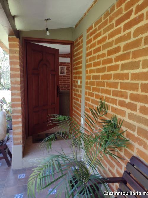 ¡Oportunidad! Casa de 86 mts. con 1250 metros de hermoso jardín