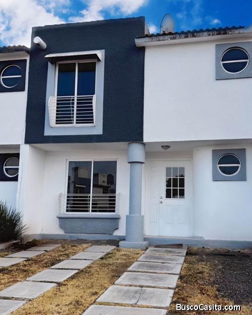 CASA REMODELADA EN VENTA CERCA DE PLAZA ANTEA