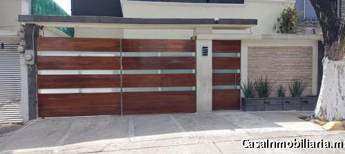 GRAN OPORTUNIDAD CASA 2 PLANTAS REMODELADA