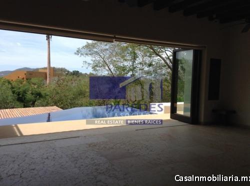 C102 INVERSIONISTAS Conjunto de 5 lotes y 1 casa en Venta 3 recamaras en Contramar Ixtapa 