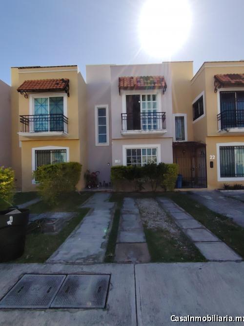 Casa de 3R en venta Fracc. Santa Fe 3 en Cancún.