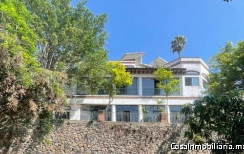 Vendo casa en Cuernavaca de 18,500,000 a 9,500,000