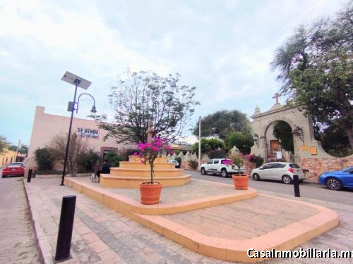 Terreno Céntrico en Tequisquiapan con 3 Accesos y Vista a Plazoleta