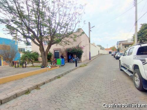 Terreno Céntrico en Tequisquiapan con 3 Accesos y Vista a Plazoleta