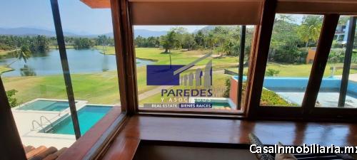 R304 Residencia en Campo de Golf en Venta 4 recámaras Retorno Alondras en Ixtapa