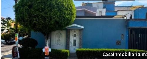 Casa en esquína y en avenida 