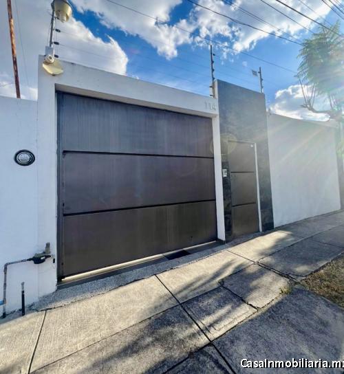 EXCELENTE CASA DE UNA PLANTA EN VENTA EN COL. PANORAMA | $5,300,000 MXN / IDEAL PARA OFICINAS O CASA