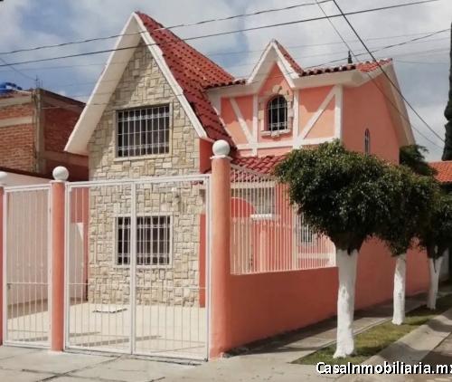  ¡BAJA AÚN MÁS SU PRECIO APROVECHA! EXCELENTE CASA EN VENTA EN ESQUINA Y CON TERRENO EXCEDENTE EN CO
