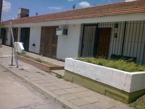 CASA EN CORDOBA 4 dormitorios,cochera, patio ¡EXCELENTE ZONA!! $950.000, B° Residencial