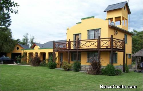 Hermosa casa quinta en barrio semicerrado El cazador.Escobar