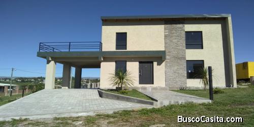 FYF PROPIEDADES VENDE CASA 3 DORMITORIOS A ESTRENAR!!