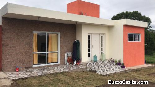FYF PROPIEDADES VENDE EXCELENTE CASA A ESTRENAR CON PILETA EN BARRIO PRIVADO