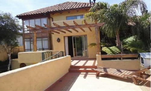 VC213 VENTA AMPLIA CASA EN BOSQUES DE MONTEMAR - CONCÓN