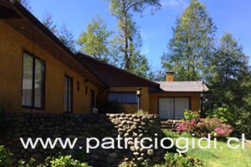 Casa con Parcela, Piscina y Parque