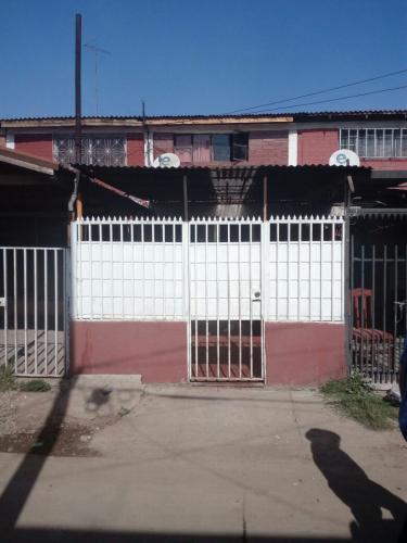 VENDO CASA EN RENCA, VALLE DE AZAPA