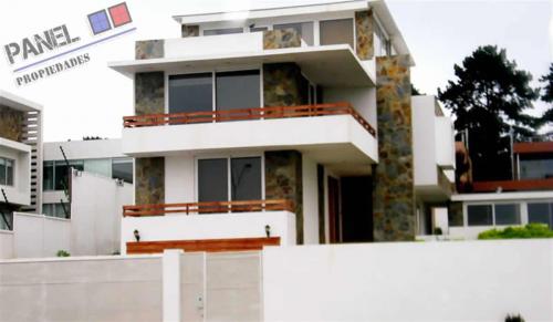 VENTA DE CASA ESTILO MEDITERRÁNEO VISTA AL MAR BOSQUES DE MONTEMAR CONCÓN // VC264