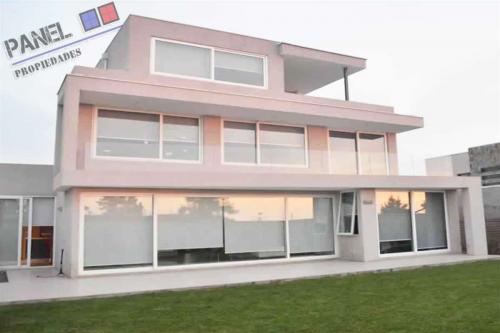 CASA ESTILO MEDITERRÁNEO LOMAS DE MONTEMAR CONCÓN // VC408
