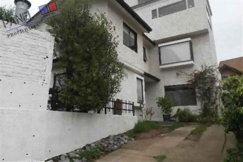 ESPECTACULAR CASA,  LOS ALMENDROS - REÑACA DE VIÑA DEL MAR // VC359
