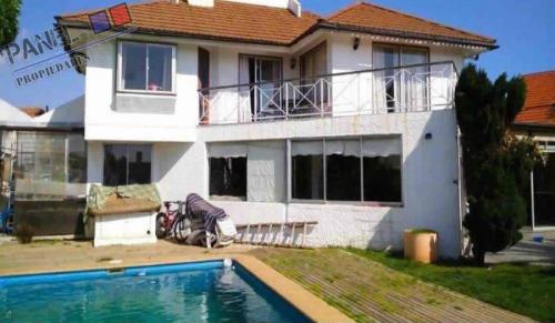 EXCELENTE CASA EN BOSQUES DE MONTEMAR CONCÓN // VC379