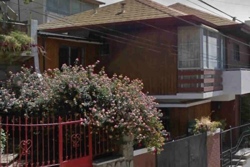 HERMOSA CASA EN RECREO, EXCELENTE UBICACIÓN, VIÑA DEL MAR // VC521