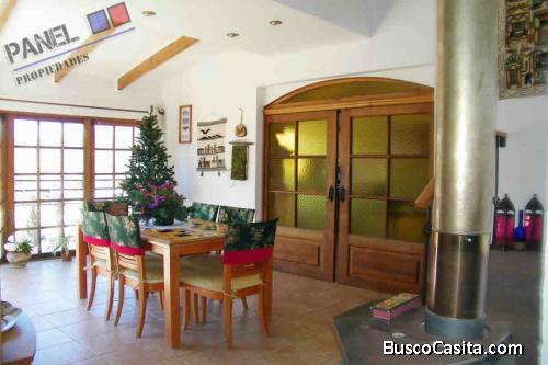 AMPLIA CASA DE 280 m2 ,MIRAFLORES BAJO, VIÑA DEL MAR // VC546