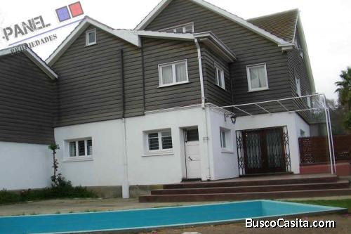 CASA DE 368 M2 CON  AMPLIO TERRENO, MIRAFLORES BAJO, VIÑA DEL MAR // VC568