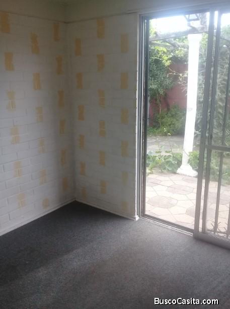 LINDA CASA 3 DORMITORIOS EN CONDOMINIO CERRADO SEGURO