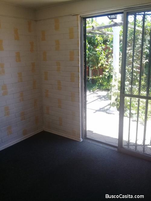 AMPLIA CASA 3 DORMITORIOS SECTOR RESIDENCIAL