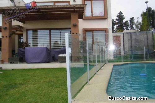 CASA INDIVIDUAL EN CONDOMINIO, LOMAS DE MONTEMAR, CONCÓN // VC570