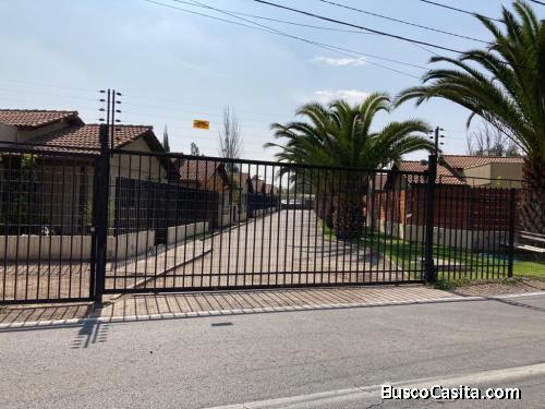 Peñaflor, casa en condominio