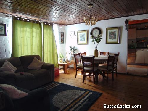 Acogedora casa para VIVIR en un barrio tranquilo