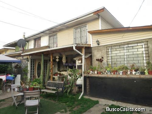 Se vende preciosa casa a pasos de metro laguna azul 4dor2bañ