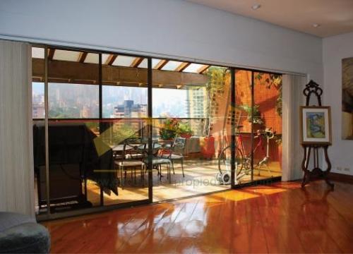 Se vende excelente casa  (2VI114)