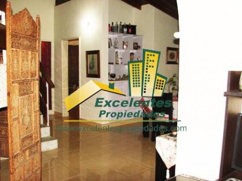 Se vende Hermosa casa en la castellana (3lc797)