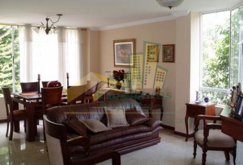 Se Vende Excelente Casa en  el poblado (2cap22)