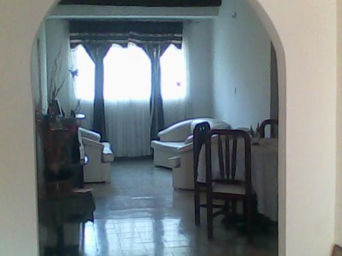 VENTA DE CASA GRANDE EN EXCELENTE UBICACION