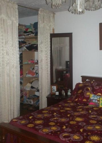 VENDO  CASA ESQUINERA BARRIO FLORALIA