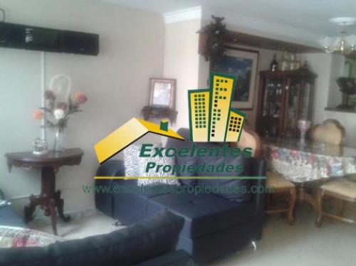 se vende excelente Casa en Robledo(3ro967)