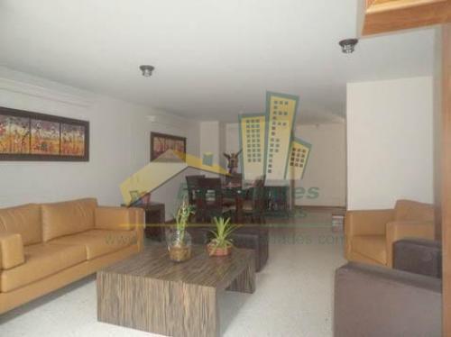 Se vende  Maravillosa Casa  en el Poblado (2lf420)