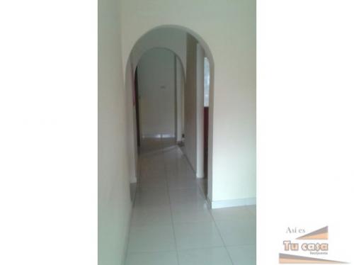 LINDA CASA CON APARTAESTUDIO INCLUIDO. ASI ES TU CASA
