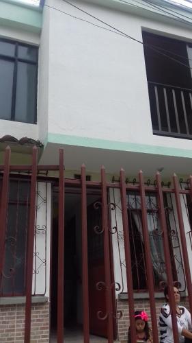 Vendo casa 2 plantas independientes barrio el poblado II etapa, peatonal