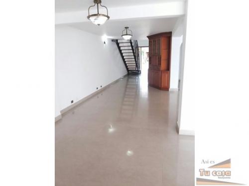 CASA 252Mts2 EN UNIDAD CERRADA UBICADA EN LA ESTRELLA. ASI ES TU CASA