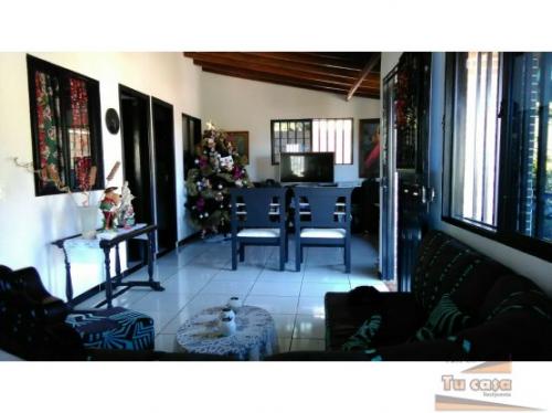 CASA CAMPESTRE UBICADA EN HELICONIA. ASI ES TU CASA