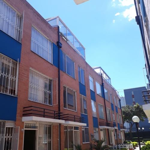 VENDO CASA TERRAZAS DE CASTILLA KR 81B nO. 6B - 40
