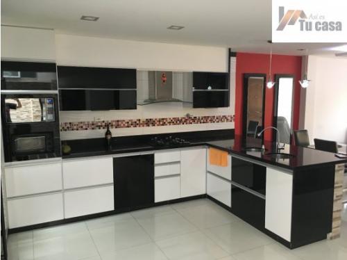 casa 2 Piso, 220 m2. ASI ES TU CASA