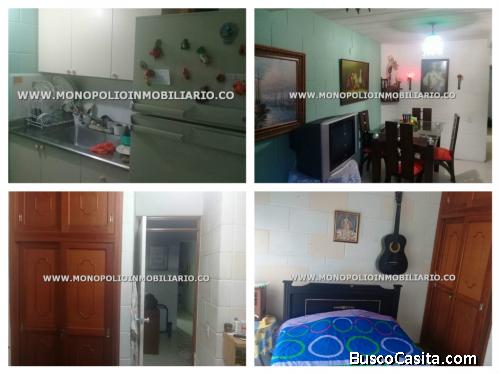 CASA BIFAMILIAR EN VENTA - BUENOS AIRES **COD** 11710