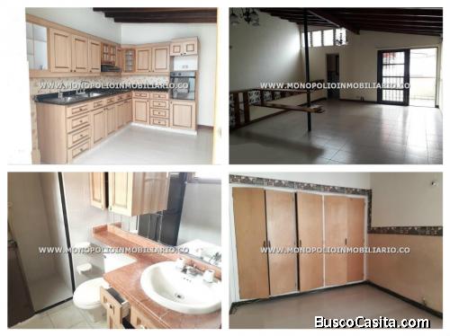 CASA BIFAMILIAR EN VENTA - EL ESTADIO ##COD: ***     11747