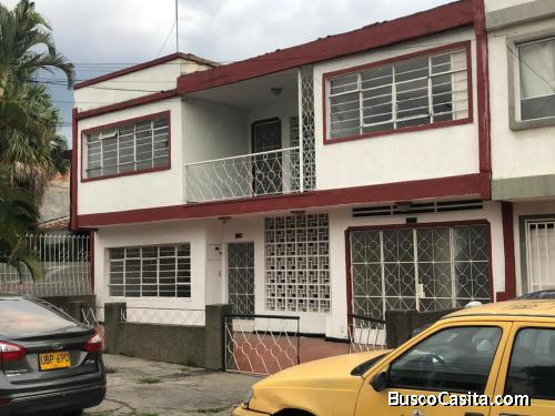 Casa en champaña 210M2 de terreno y 400M2 construidos 